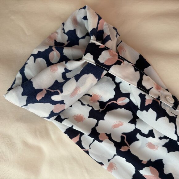 Skies Are Blue Button Down Long Sleeve Top w/ Roll Up Sleeves - Floral Print XXL - Picture 4 of 7